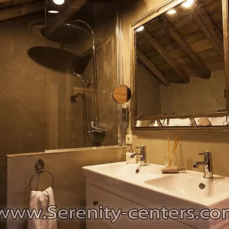 Serenity Center Bed & Breakfast